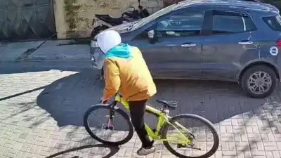 Cayó en una trampa por Instagram: salió a andar en bici y terminó robado en el Xibi Xibi