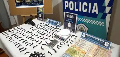 Cayó un búnker de paco en Monte Grande: dos detenidos y un arsenal oculto