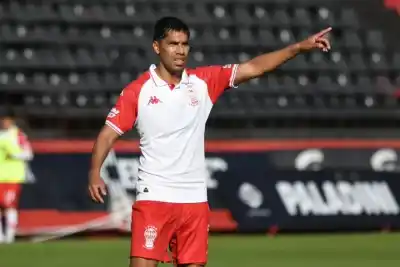 Carrizo ya es leproso: el defensor que pidió Kudelka y puede ser titular ante Riestra