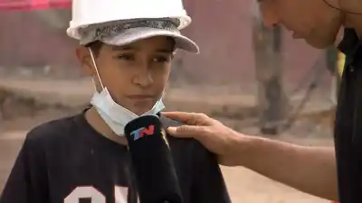 Un nene de 13 años se sumó a los rescatistas y conmueve a Colombia: “No voy a dejar solo a mi país”