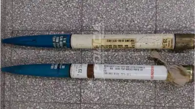Dos proyectiles de guerra aparecieron tirados en la calle: lo que reveló el perito dejó a todos en alerta