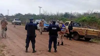 Faenaron una vaquilla a plena luz del día y la Policía los atrapó con las manos en la masa
