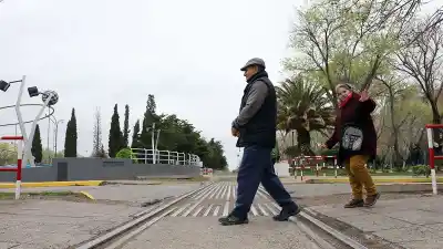 Nieva en la cordillera y la capital neuquina se prepara para una noche helada