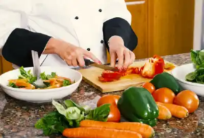 Manipuladores de alimentos de Río de los Sauces: la capacitación obligatoria que no pueden perderse