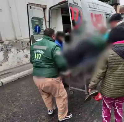 Microcentro de Monteros: Lo encerraron y chocó a un auto estacionado