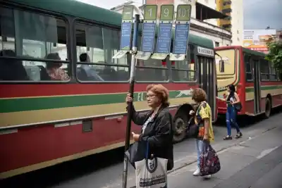 Confirmado: los colectivos vuelven a circular en Tucumán, pero la calma es precaria