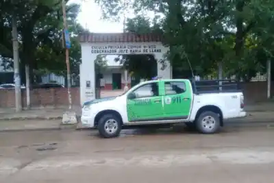 Murciélagos, excrementos y obras paralizadas: la alarmante denuncia de padres contra una escuela de Corrientes