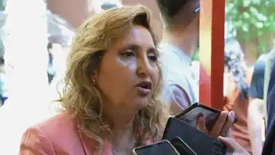 Intendenta Fuentes revela el obstáculo inesperado que agrava las inundaciones en Santiago