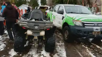 El operativo que llegó donde nadie podía: así asistieron a las familias aisladas de Villa Llanquín