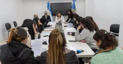 Firmaron un convenio para más de 1.600 cooperativistas de limpieza y anuncian recomposición salarial