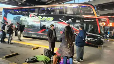 Fanáticos de La Renga copan la Terminal: ¿qué pasó con los precios de los pasajes?