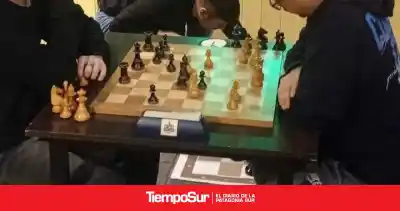 El doblete que nadie esperaba: AIM Larrea se consagró en los dos torneos de Piedra Buena