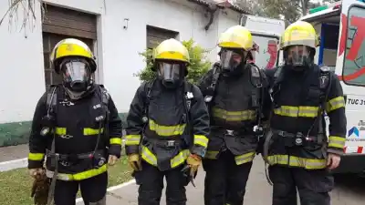 Bomberos tucumanos: la millonaria ayuda oficial que llegó días después de la protesta