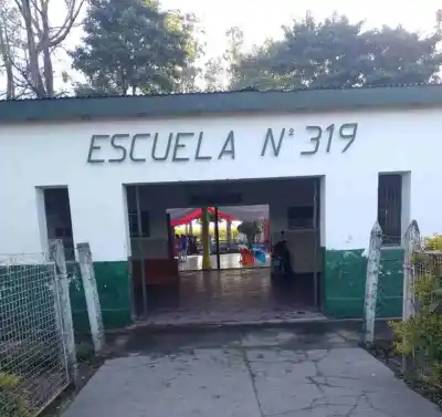 Vándalos dejaron sin luz la Escuela Nº 319 de La Florida