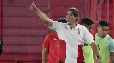River – Huracán: La definición que todos esperan y el DT del Globo revela la postura del plantel