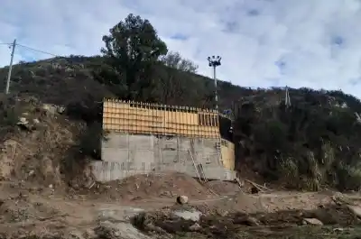 El muro que salvará la ruta 18: así avanzan los trabajos que frenan el socavón