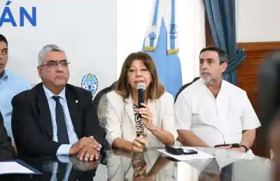Clima extremo en Tucumán: Suspenden las clases en cinco departamentos por alerta meteorológica