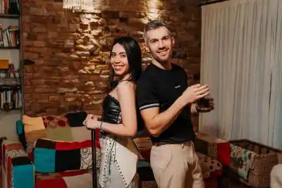 El diálogo musical que conquista el cuarteto: Serena Gamboa y Thomas Vazquez estrenan canción y show en Santa Rosa