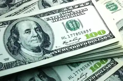 El dólar blue vuelve a subir: ¿a cuánto cotiza este viernes?