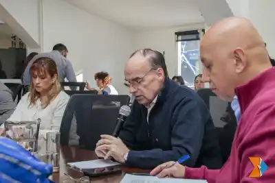 Radar inglés: la confesión de un exsenador que estremeció a la Comisión investigadora