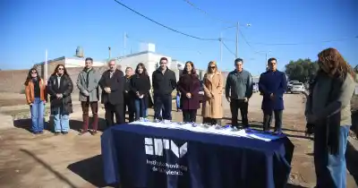 El sueño de la casa propia: diez familias de San Rafael recibieron las llaves de su nuevo hogar