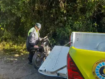 Persecución en Capitán Cáceres: “Recuperan una moto robada”