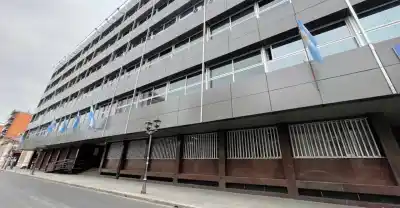 El insólito vínculo entre dos tucumanos y el Comando Vermelho que terminó en un embargo millonario
