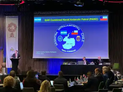 El rol clave de la Armada Argentina en la Antártida que pocos conocen