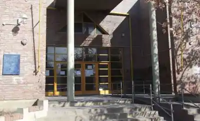 Escándalo en un colegio de La Pampa: investigan a un docente por agresiones verbales a alumnas