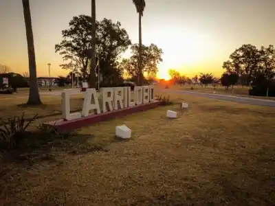Doble festejo en Carrilobo: 120 años e historia viva