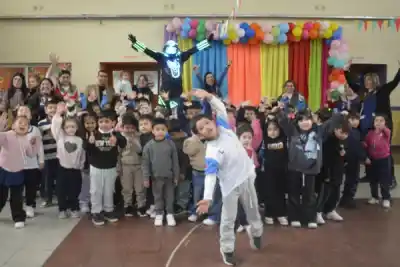Jornada de juegos y derechos: así celebraron el Día del Niño en la Escuela Normal