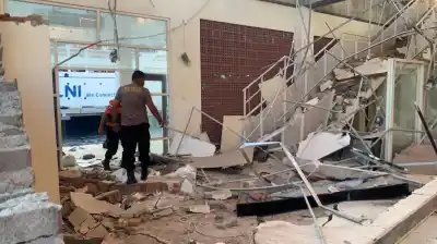 Terremoto en Indonesia: el sismo que dejó al menos 38 muertos y desató el pánico en la isla de Flores