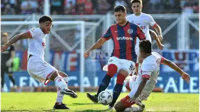 El desafío de Unión en Boedo: ¿podrá el Tatengue aprovechar la crisis de San Lorenzo?