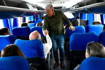 El gobernador Poggi llega a Pringles y Pedernera con obras y 43 llaves para nuevas viviendas