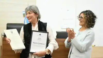 El Concejo Municipal distinguió a Betty Gambartes: ¿qué logros la llevaron a este honor?