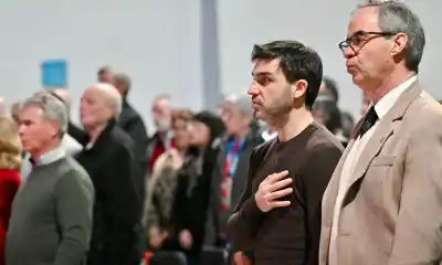 El emotivo aniversario de Gaiman que se convirtió en un homenaje: la velada que nadie olvidará