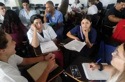¿Qué esconde el nuevo plan de Medicina de la UNLPam? Los alumnos ya están en los barrios