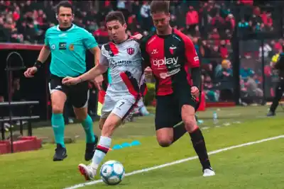 Patronato se hunde: cayó 3-0 ante Colón y quedó al borde del abismo