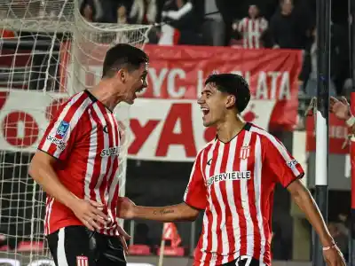 El clásico platense fue un baile: Estudiantes goleó 4-0 a Gimnasia y el Lobo terminó con dos menos
