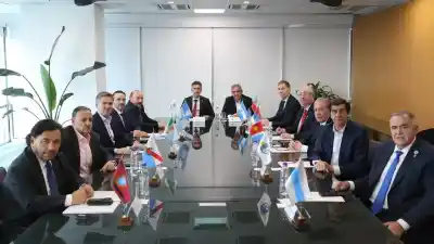 El Gobierno cede a los gobernadores y analiza cambios en el BCRA: ¿qué piden?