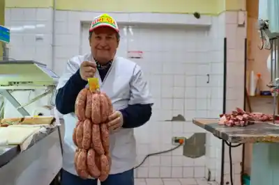 La increíble historia del inmigrante que fundó un emporio de chacinados en Roca
