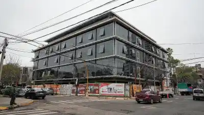 Inversión millonaria: el nuevo edificio del Profesorado Nº 8 ya muestra su rostro definitivo