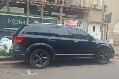 Permutó su camioneta por un auto robado: el increíble engaño que terminó con dos detenidos