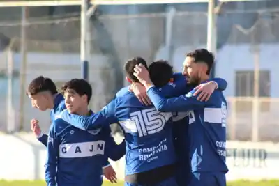 La fecha 20 del Apertura de Comodoro llega con un triple empate que promete definirlo todo