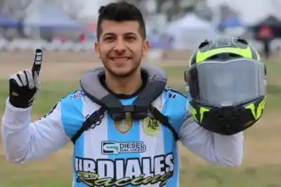 El piloto entrerriano que sueña con Italia: su campaña para llegar a una cita clave