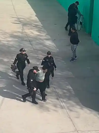 Un penal tras otro, caos y un detenido: la tarde de furia que empañó el triunfo de Desamparados