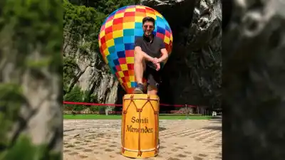 Un bailarín de Plottier conquista China: de la cueva de Tenglong a la escena internacional