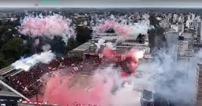La Plata se rindió a los pies del Pincha: así se vivió una jornada clásica inolvidable