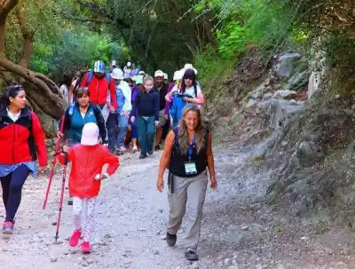 Fin de semana largo: hoy se podrá hacer senderismo guiado en La Cumbre