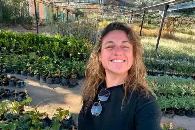 Cumplió su sueño: la floriculturista de General Pico abre un nuevo vivero en Toay